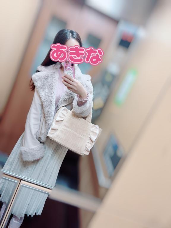あきな 写メ日記 11/12(水) 10:54