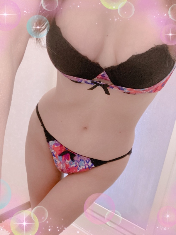 しずか 写メ日記 11/17(月) 02:52