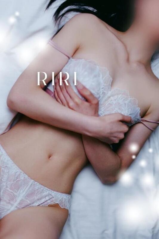 新人りり 写メ日記 10/2(木) 18:56