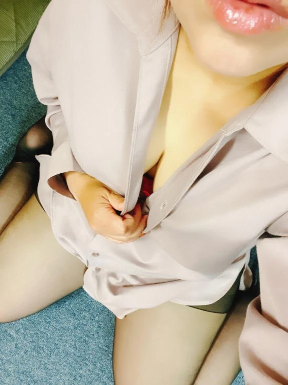 和香 写メ日記 10/17(金) 12:39