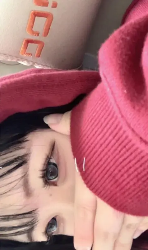 写メ日記 ゆら 1/1(木) 08:43