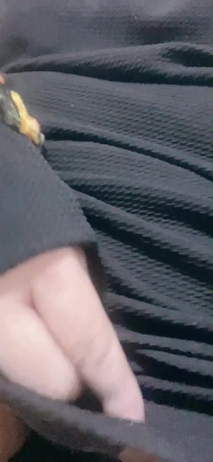 出勤パンチラ(10678) 水瀬(みずせ） (昭和道(ショウワロード)松阪店)