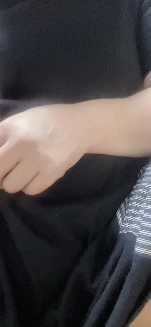 出勤パンチラ(10726) 水瀬(みずせ） (昭和道(ショウワロード)松阪店)