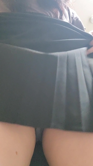 出勤パンチラ(11635) 真野（まの） (昭和道(ショウワロード)松阪店)