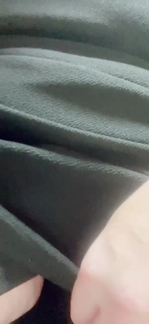 出勤パンチラ(11765) 水瀬(みずせ） (昭和道(ショウワロード)松阪店)