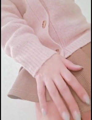 出勤パンチラ(12458) えみ (MARS 松阪人妻店)