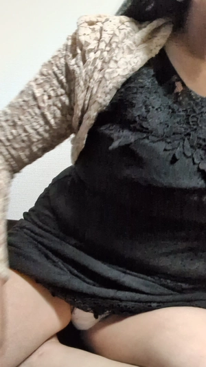 出勤パンチラ(15021) さく (熟女の風俗アウトレット三重松阪店)