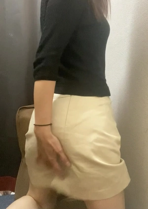 出勤パンチラ(15295) 花村まどか (五十路マダム 三重四日市･鈴鹿店)