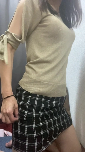 出勤パンチラ(15517) 花村まどか (五十路マダム 三重四日市･鈴鹿店)
