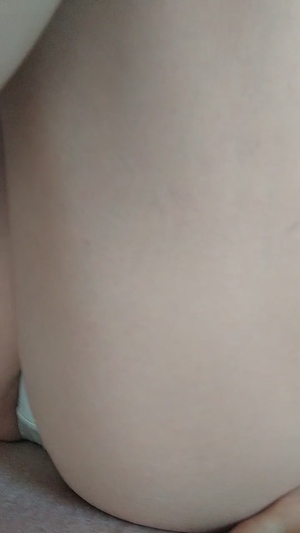 出勤パンチラ(8867) 穂坂 みらい (De愛急行 松阪店)