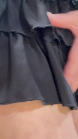 出勤パンチラ(9602) やえか (愛特急2006三重本店)