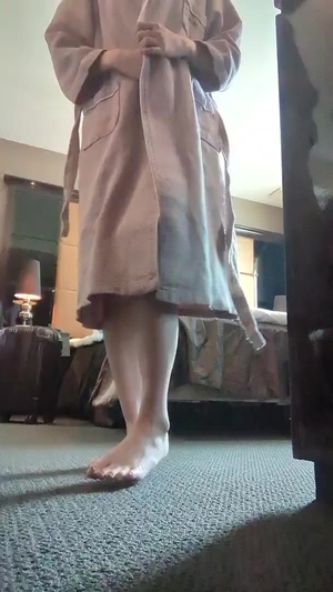 出勤パンチラ(9693) みおん (愛特急2006三重本店)